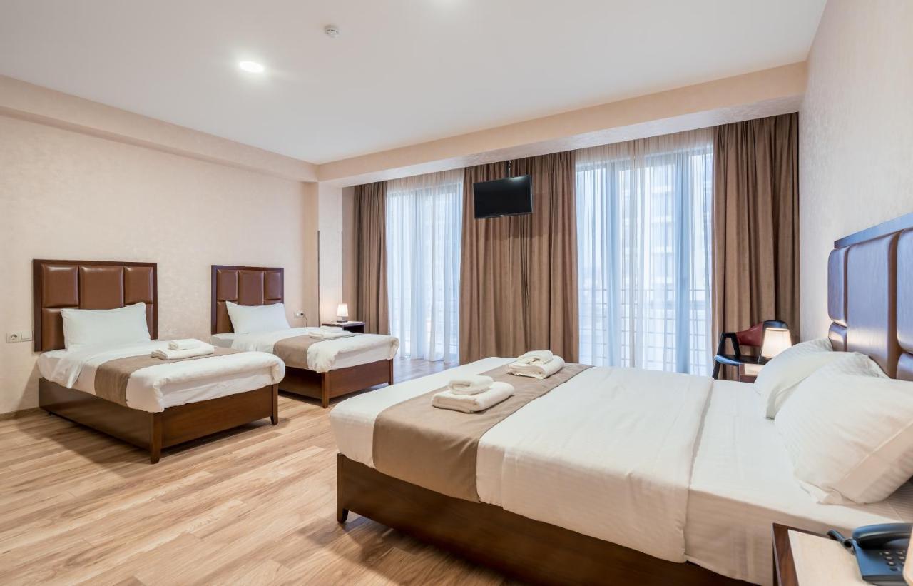 Aura Hotel Tiflis Exterior foto